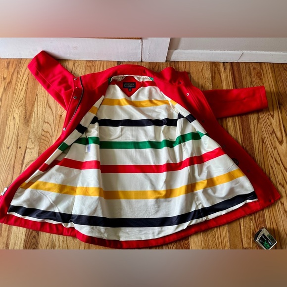 Pendleton Campbell Car Coat - Red - Hudson Bay inspired lining - Large - Picture 11 of 14
